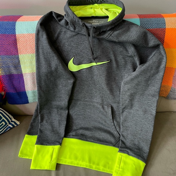 Nike Pullover Hoodie 😎 - Picture 2 of 3